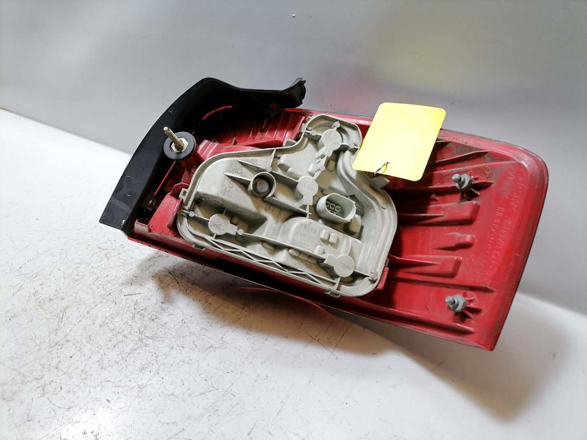 Audi A3 8P original R&uuml;cklicht R&uuml;ckleuchte Schlussleuchte links 3-T&uuml;rer Bj.2004